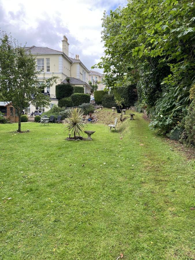 Linden House 5*