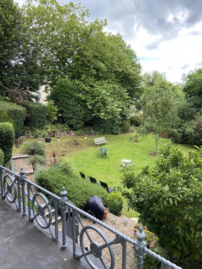 Linden House Bed & Breakfast 5*