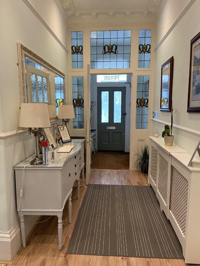Linden House Bed & Breakfast 5*